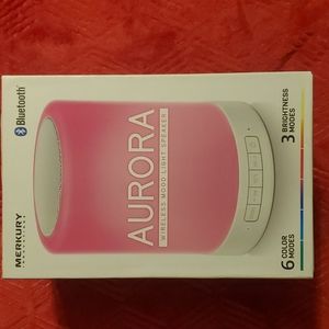 NIB Merkury Aurora Wireless Mood Light Speaker